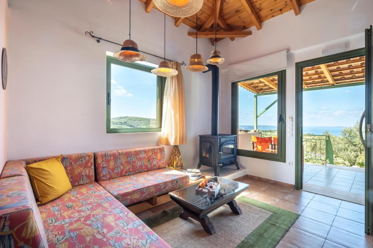 Chamaloni Cottages Finikounta Exterior foto