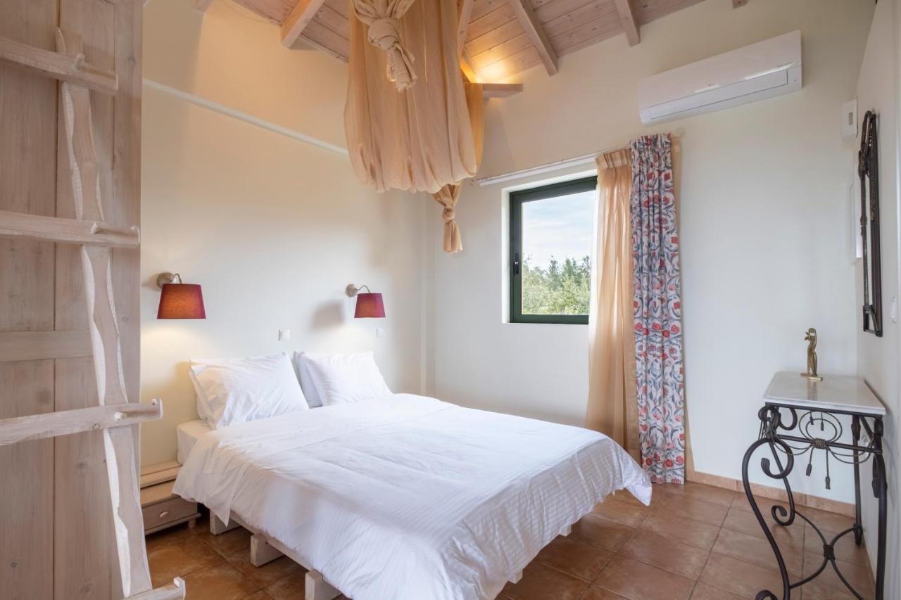 Chamaloni Cottages Finikounta Exterior foto